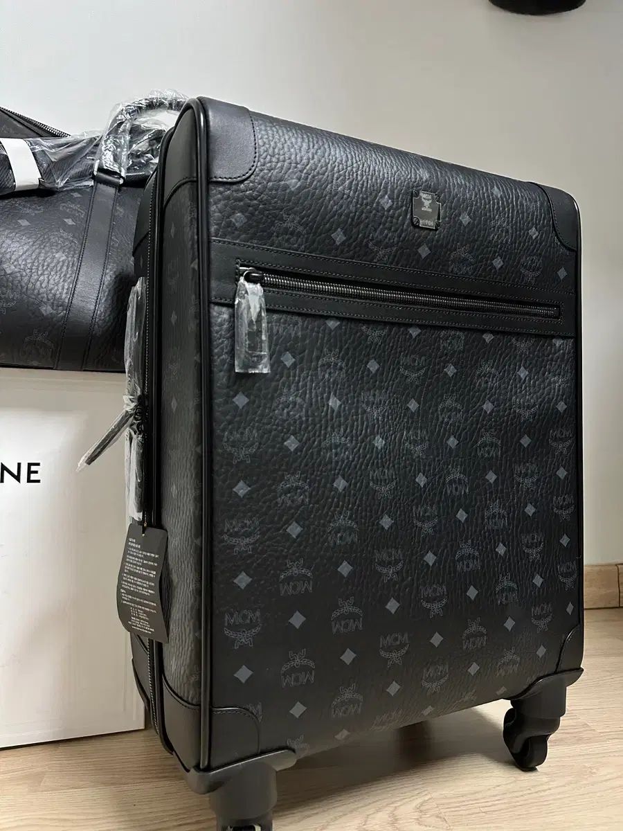 MCM ボストンバッグ - メルカリ