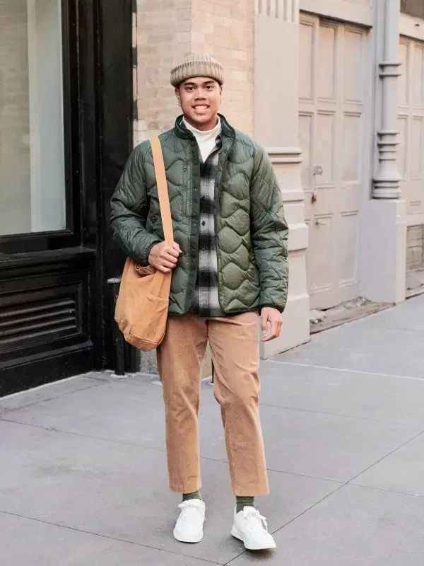 UNIQLO ホワイトマウンテニアリング ダウンジャケット