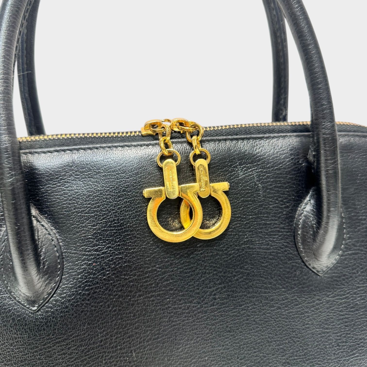 超美品！Salvatore Ferragamo サルヴァトーレフェラガモ ガンチーニ