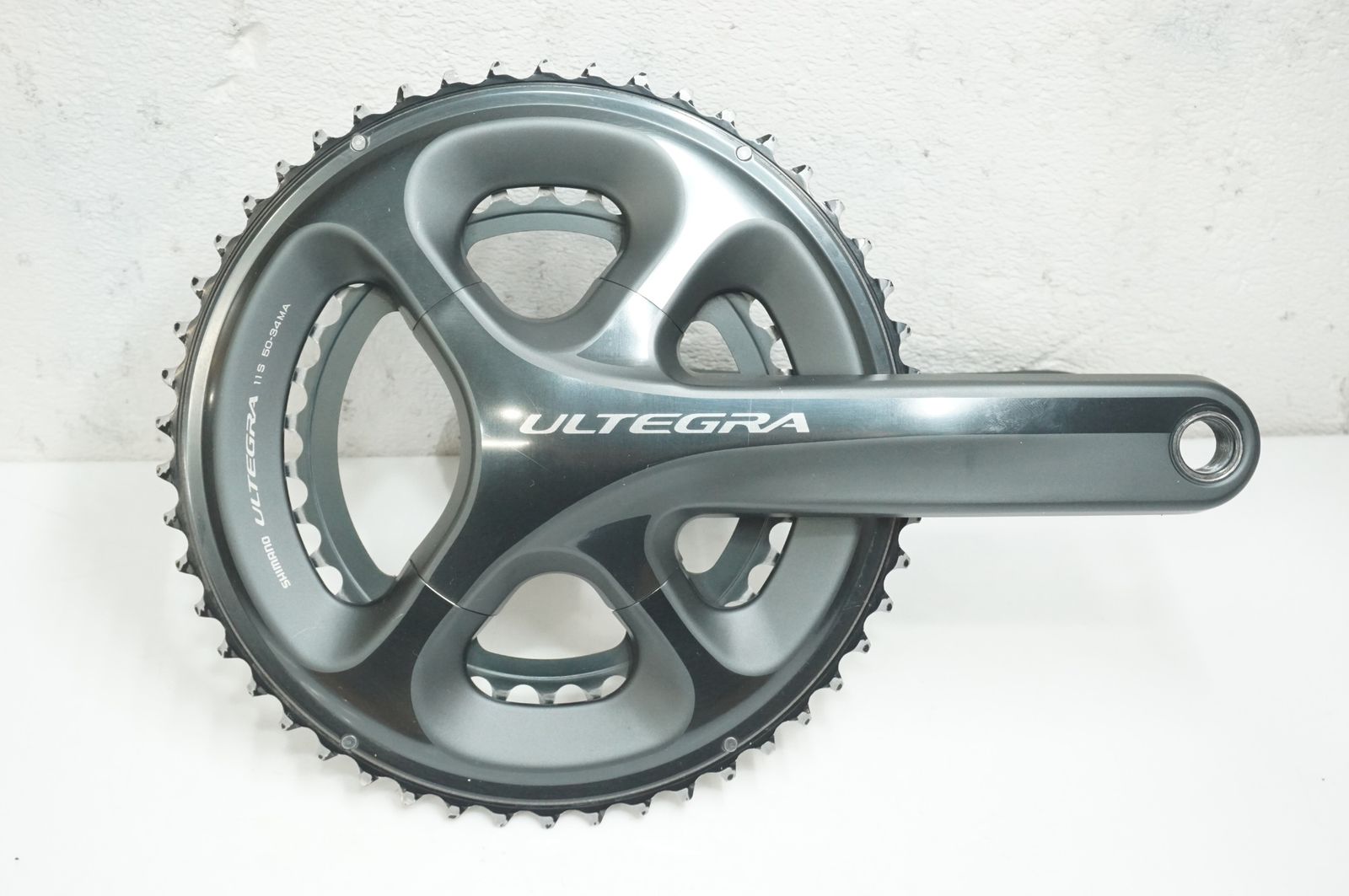 SHIMANO ULTEGRA クランクセット FCー6750 170mm SHIMANO 「シマノ」 ULTEGRA FC-6800 50-34T 170mm 675g クランク