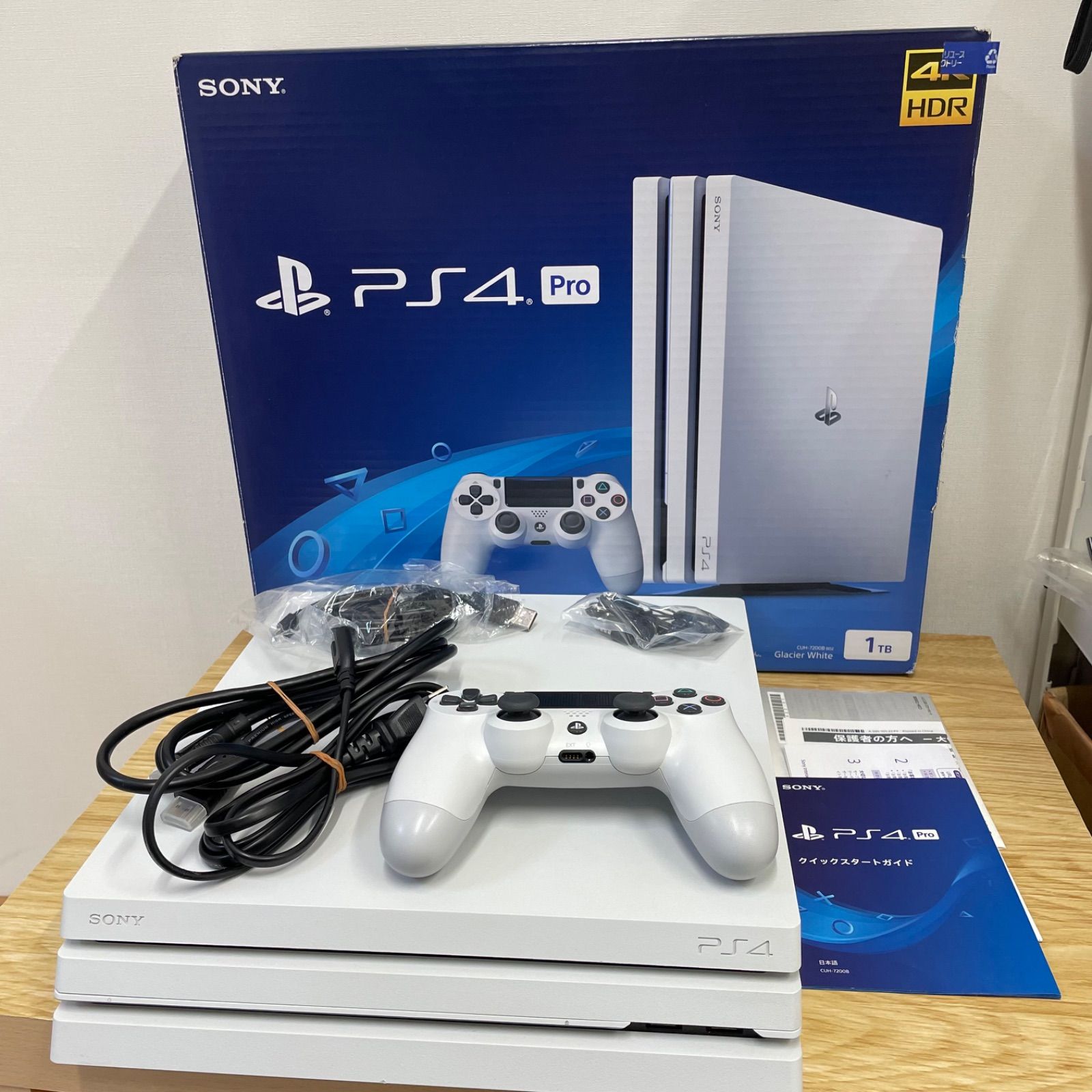 SONY ソニー CUH-7200 B PS 4 pro 1 TB 初期化済み A 26-71