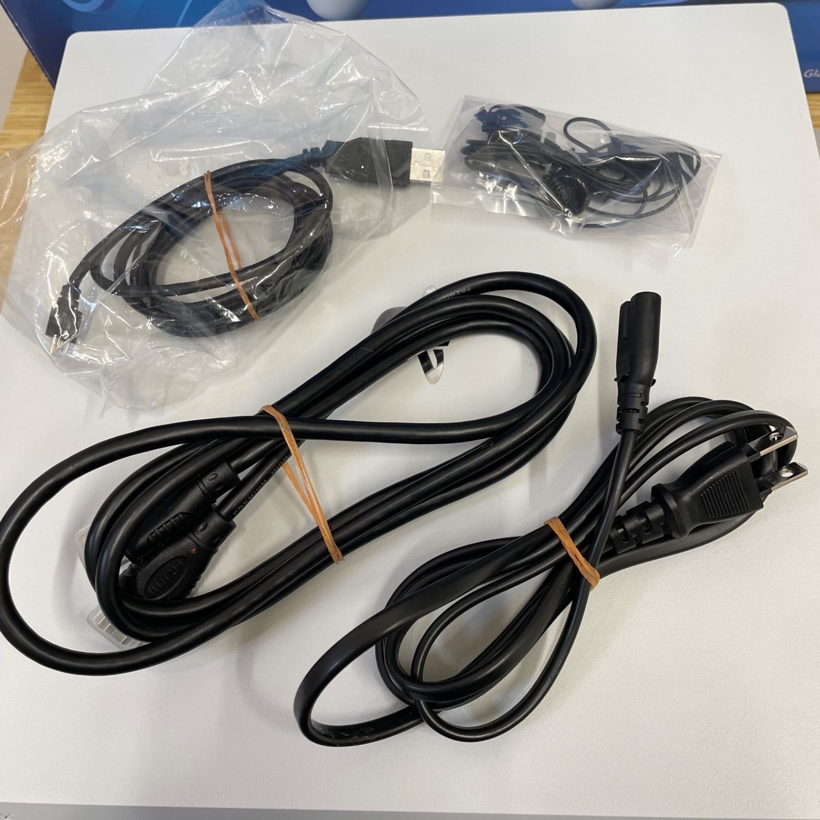 SONY ソニー CUH 7200 B PS 4 pro 1 TB 初期化済み A 26 71