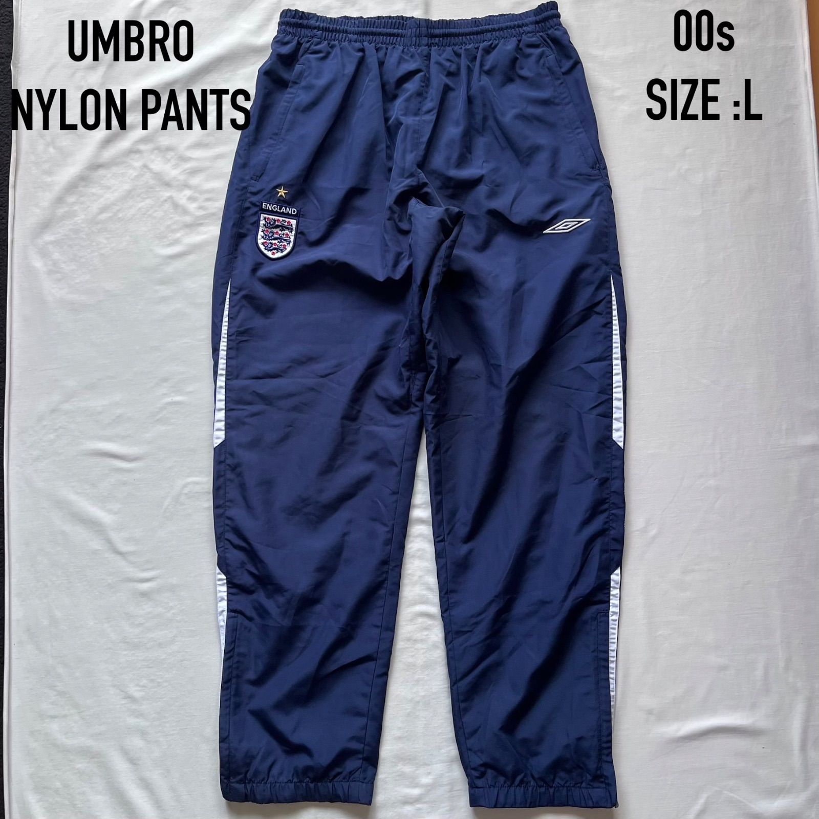 umbro ナイロンパンツ　イングランド代表　00s UMBRO アンブロ ナイロンパンツ イングランド代表 00s デサント - メルカリ