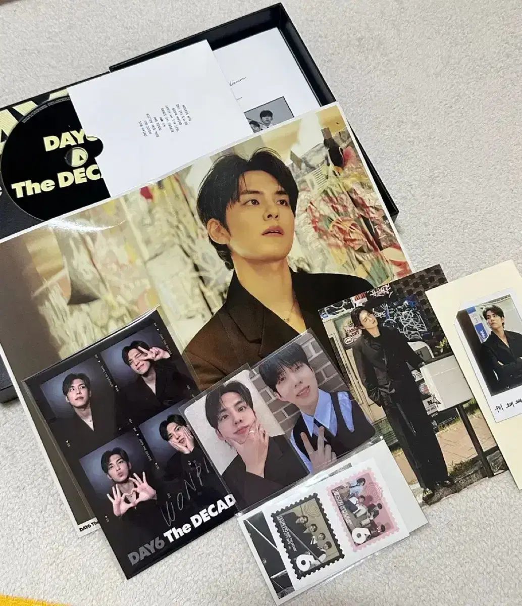 DAY6（デイシックス）ザ・デケイド 開封のみ アルバム（ポスター