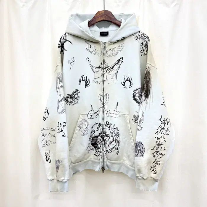 バレンシアガ 24 SS TATTOO ジップアップ フーディー