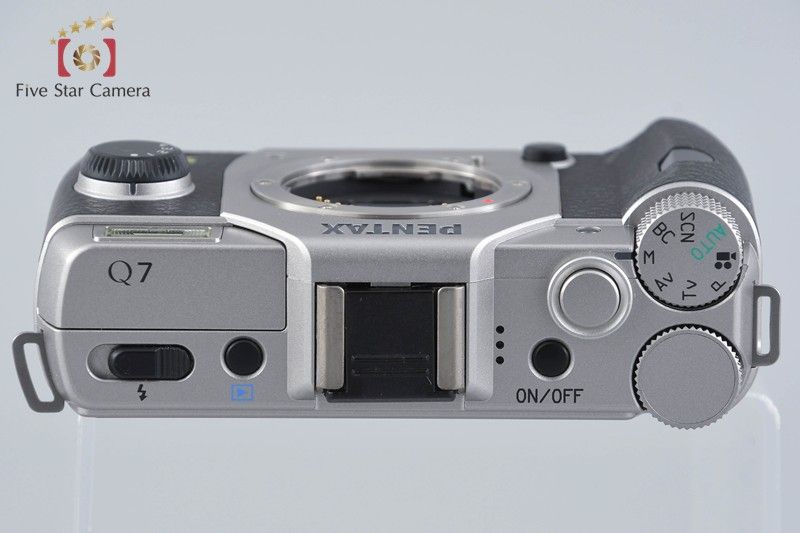 PENTAX ペンタックス 【中古】PENTAX ペンタックス Q7 シルバー ミラー 