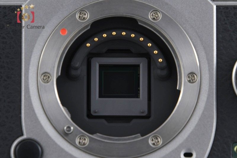 PENTAX ペンタックス 【中古】PENTAX ペンタックス Q7 シルバー ミラー
