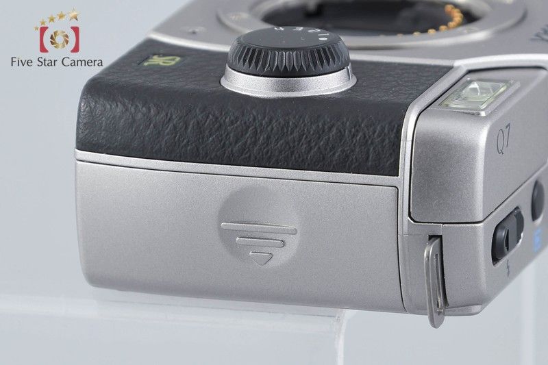 PENTAX ペンタックス 【中古】PENTAX ペンタックス Q7 シルバー ミラー
