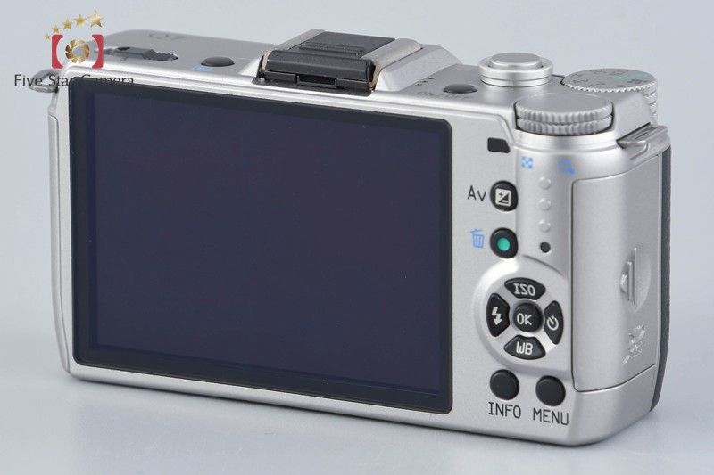 PENTAX ペンタックス 【中古】PENTAX ペンタックス Q7 シルバー ミラー