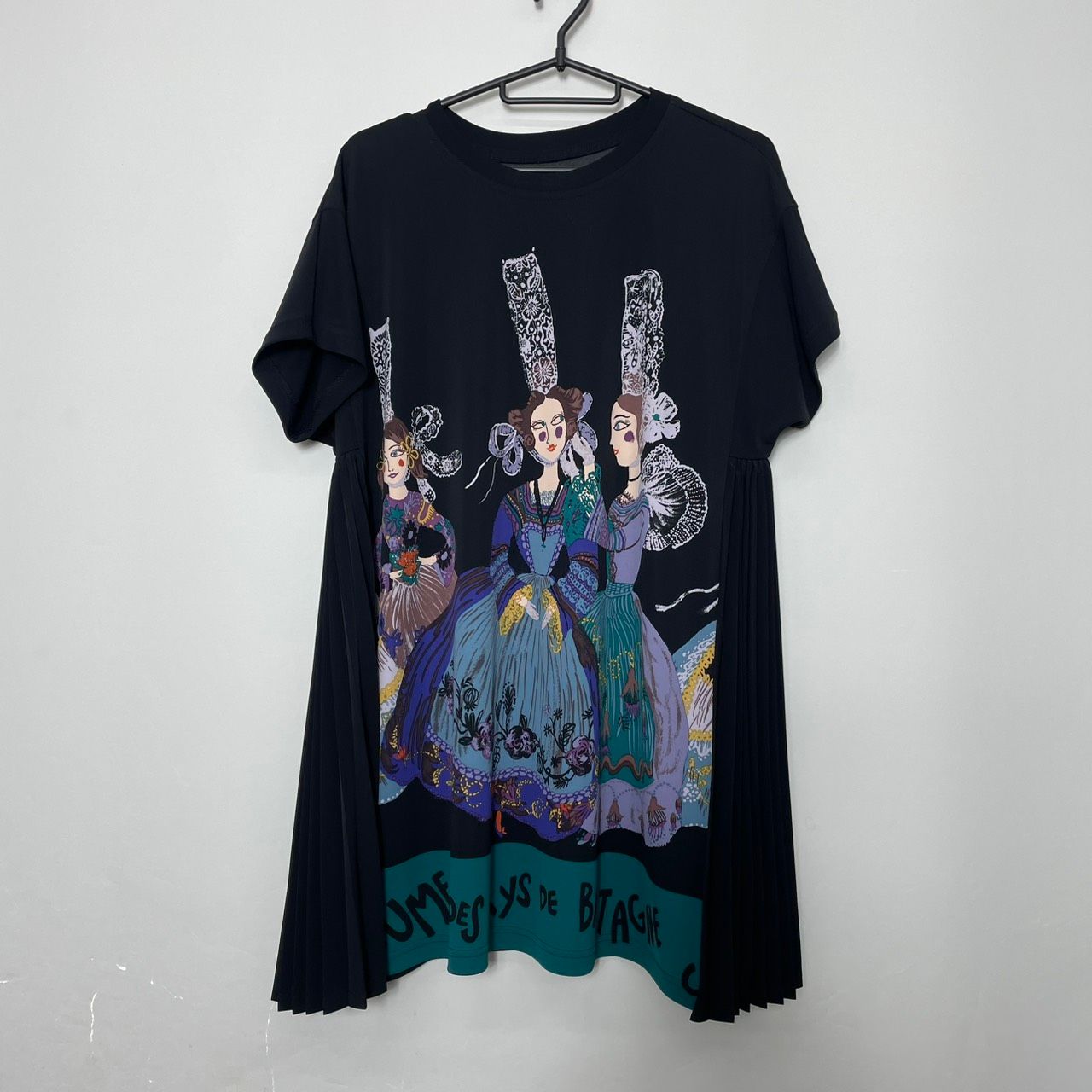 近年モデル　トクコプルミエヴォル　チュニック　ブルターニュ　民族衣装　女性 近年モデル トクコプルミエヴォル チュニック ブルターニュ 民族衣装