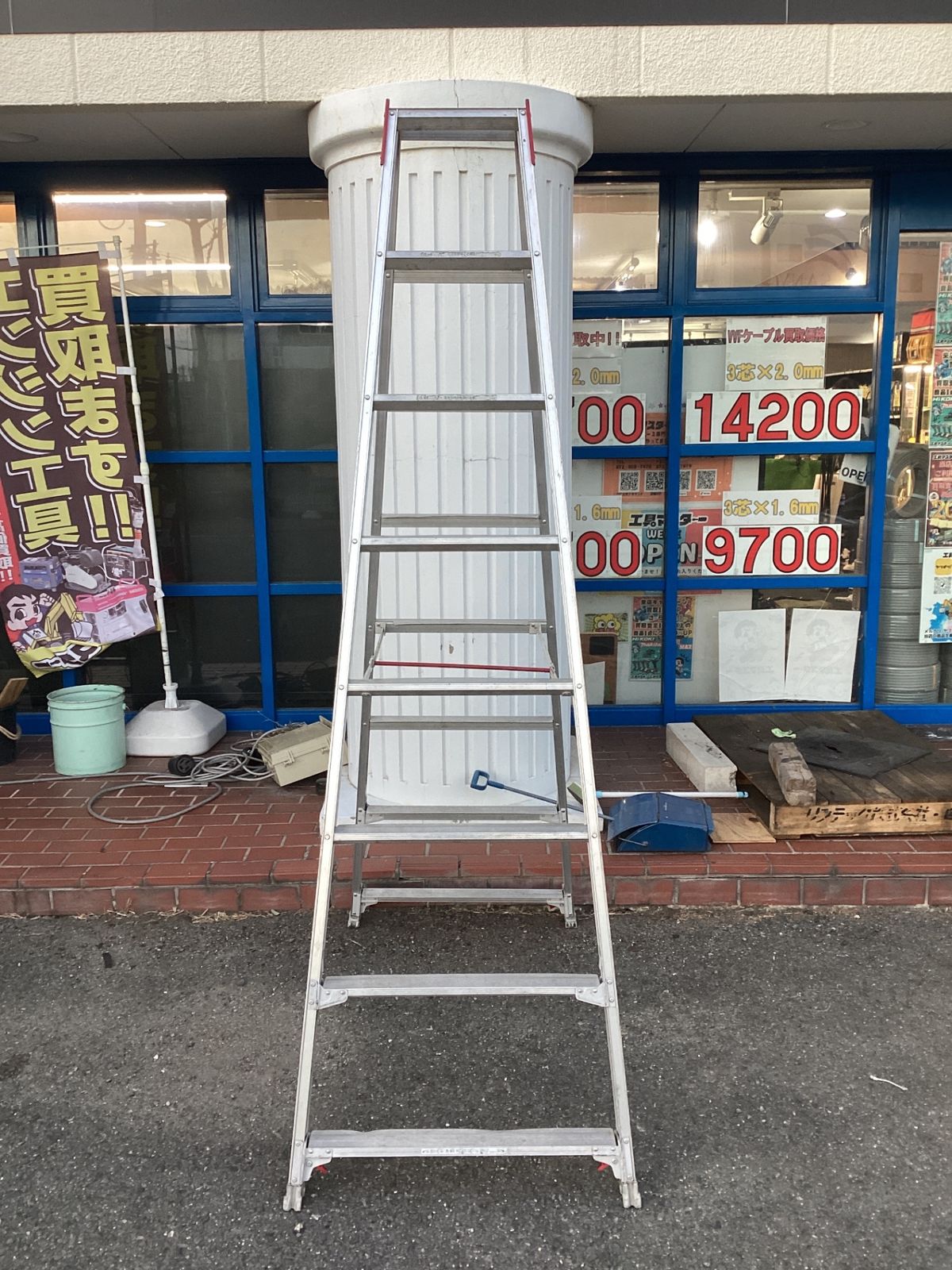 ハセガワ RYZ-24b はしご兼用脚立 8尺 現状品　(ス-114) 店頭引取限定】ハセガワ RYZ-24b はしご兼用脚立 8尺 現状品 (ス-114