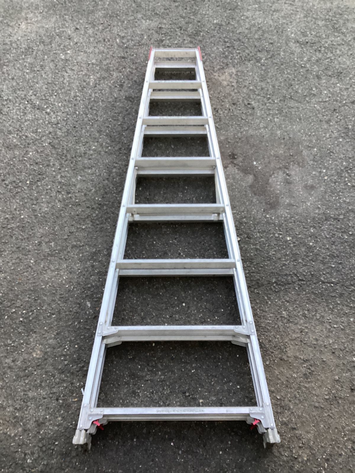 ハセガワ RYZ-24b はしご兼用脚立 8尺 現状品　(ス-114) 公式】長谷川工業 ワンタッチバー付 伸縮式専用脚立 RYZB ブラック 8段