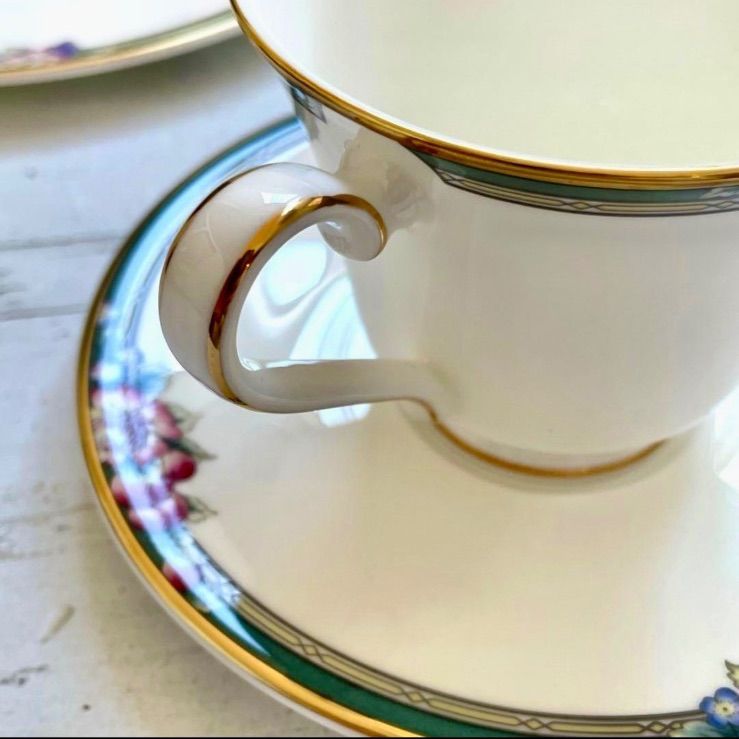 今ならショップフォローで10%off☆新品ブランド箱入り Royal Doulton