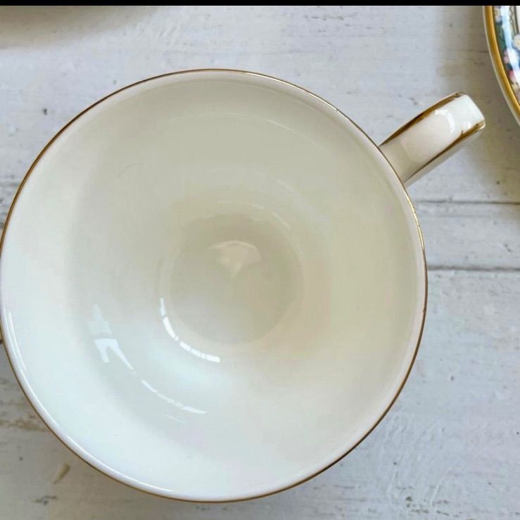 新品箱入りロイヤルドルトン オーチャードヒルC＆S+ケーキ皿のトリオ ペアセット 今ならショップフォローで10%off☆新品ブランド箱入り Royal Doulton