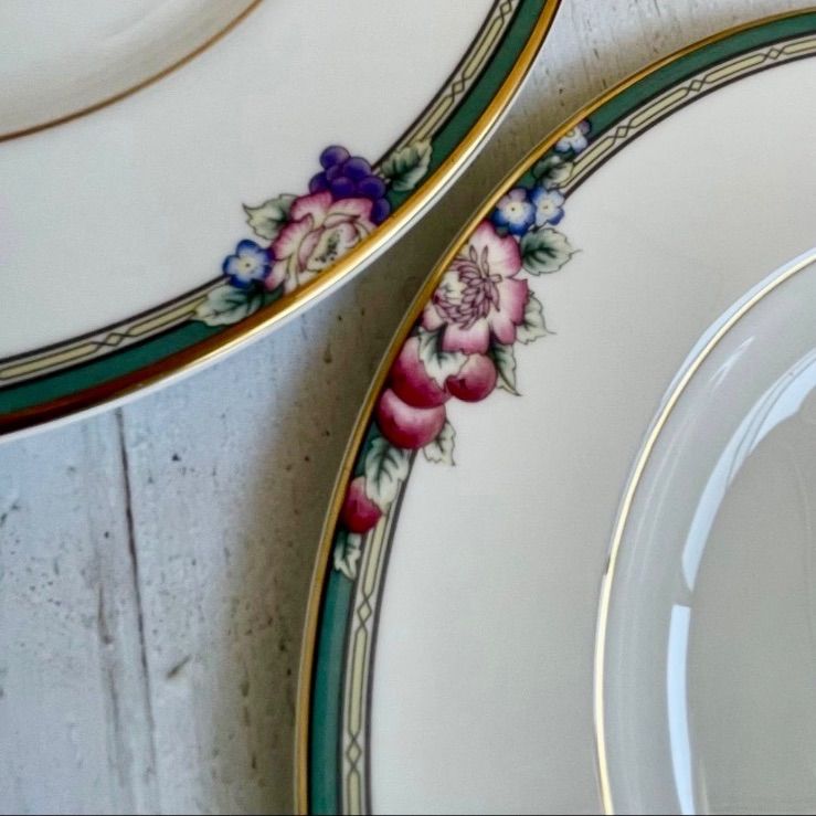 今ならショップフォローで10%off☆新品ブランド箱入り Royal Doulton