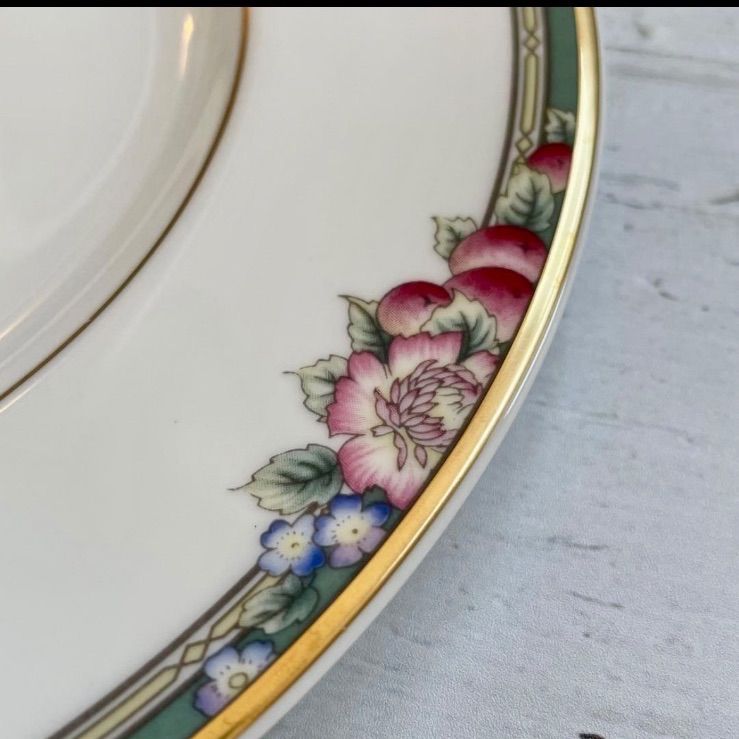 今ならショップフォローで10%off☆新品ブランド箱入り Royal Doulton