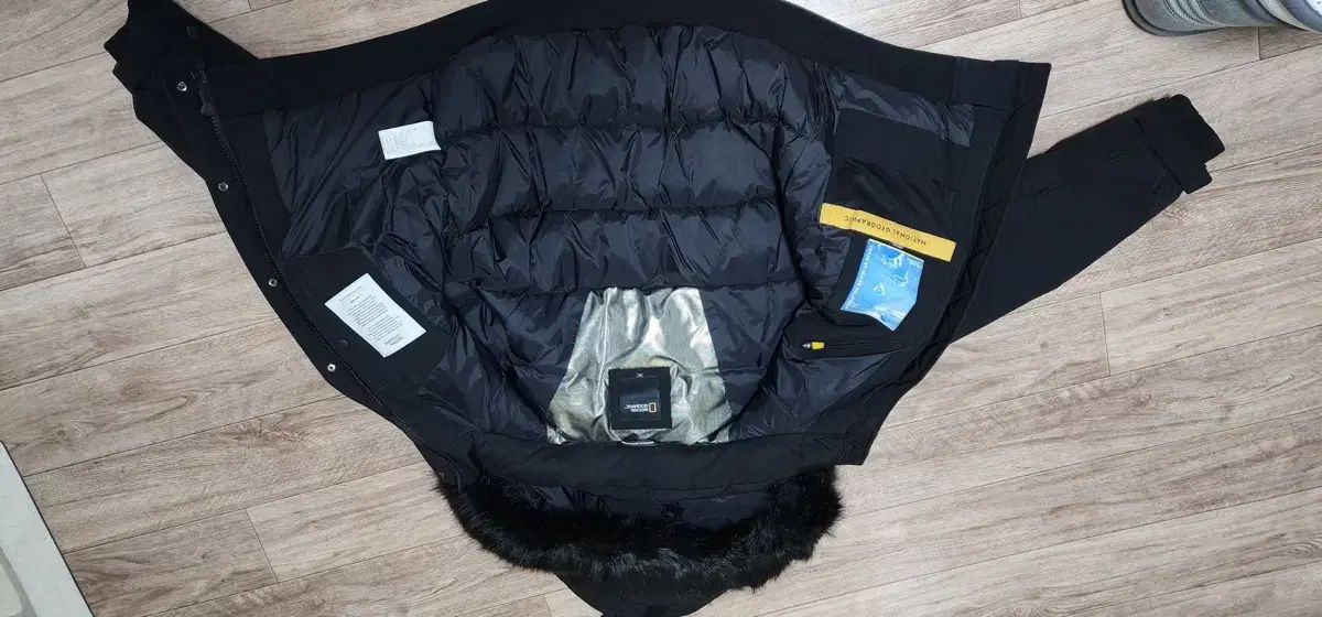 m National Geographic ナショナルジオグラフィック ダウン ドルマンスリーブ サイズ展開