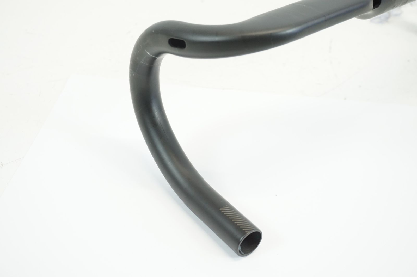 BONTRAGER 「ボントレガー」 XXX VR-CF エアロロード 31.8mm 420mm 