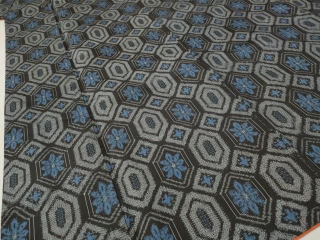 平和屋着物□本場村山大島紬 亀甲花文 正絹 逸品 AABE8367st - メルカリ