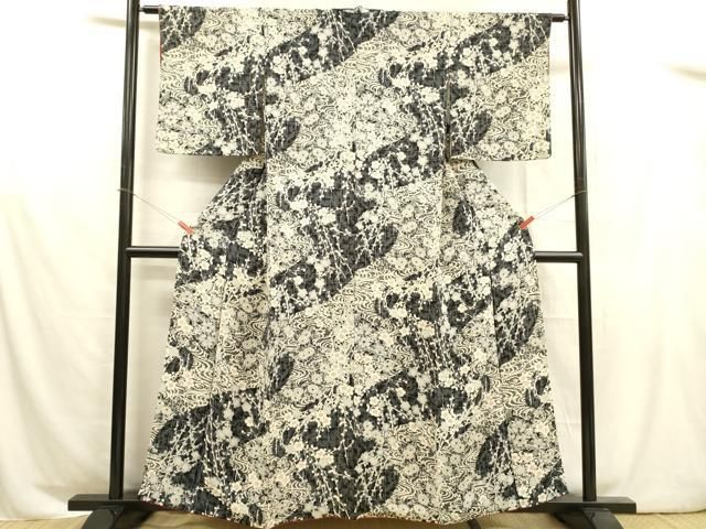 平和屋着物□上質な小紋 流水枝花文 黒地 鬼しぼ縮緬 正絹 逸品