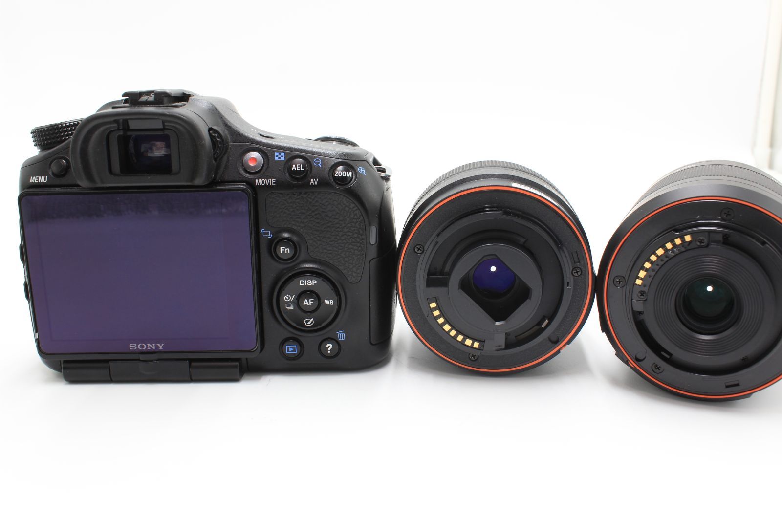 23000ショット！SONY(ソニー） α57 ダブルズームレンズキット DT 18