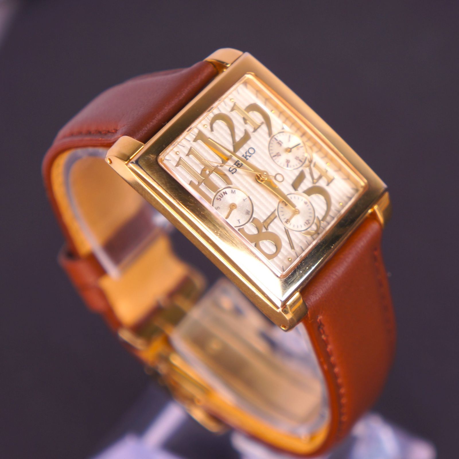 【電池交換済】SEIKO　LK　腕時計　10p ダイヤ　新品ベルト　ゴールド 美品】SEIKO LUKIA(セイコー ルキア) 電波ソーラー 腕時計 10気圧防水