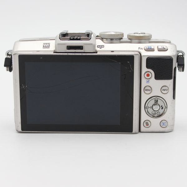 OLYMPUS E-PL1 ミラーレスカメラ シルバー オリンパス オリンパス・ペン Lite E-PL1 ダブルズームキット 価格比較