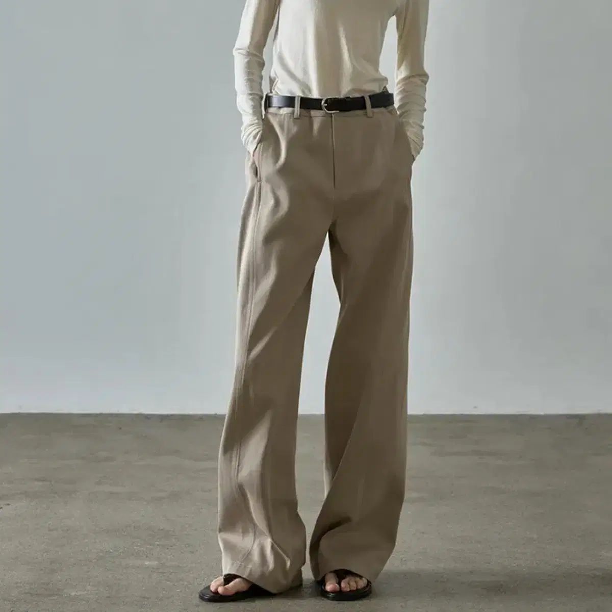 FACADE PATTERN カーブ コットンパンツ