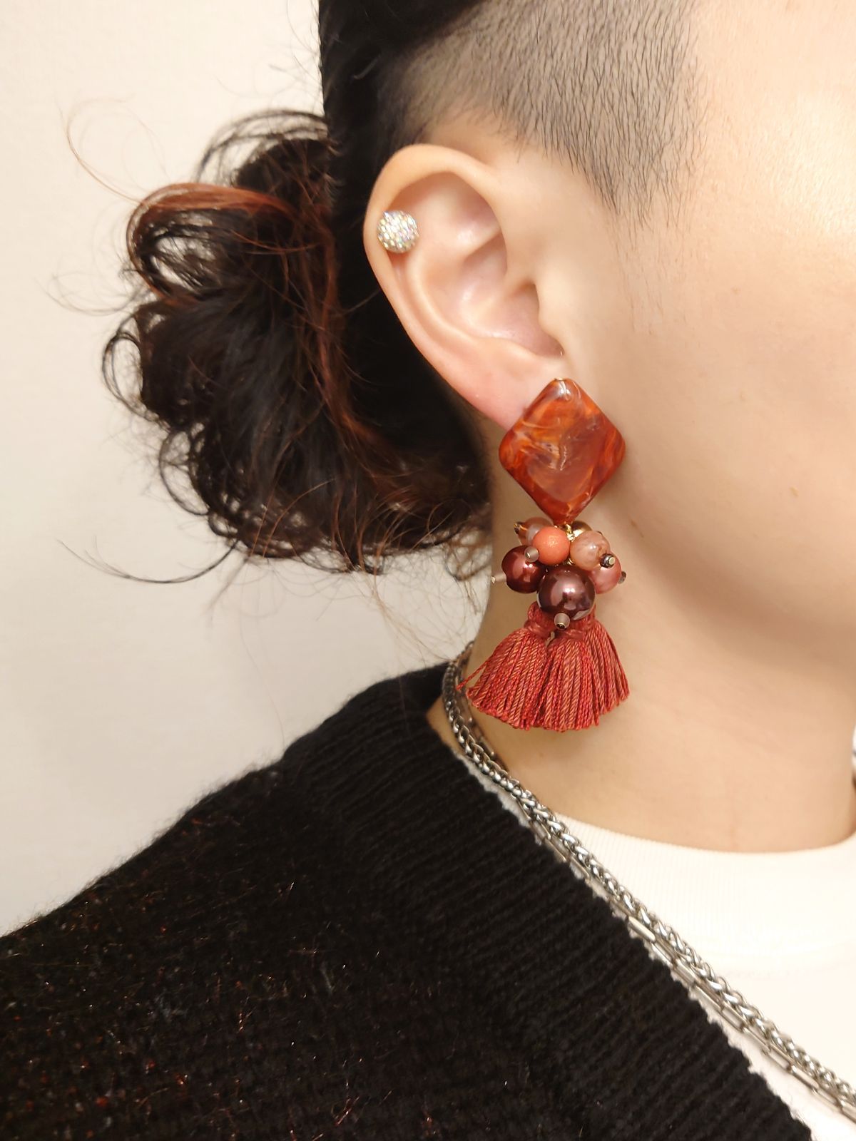 A433】タッセル ピアス ボルドー ワインレッド 大ぶり【イヤリングへ