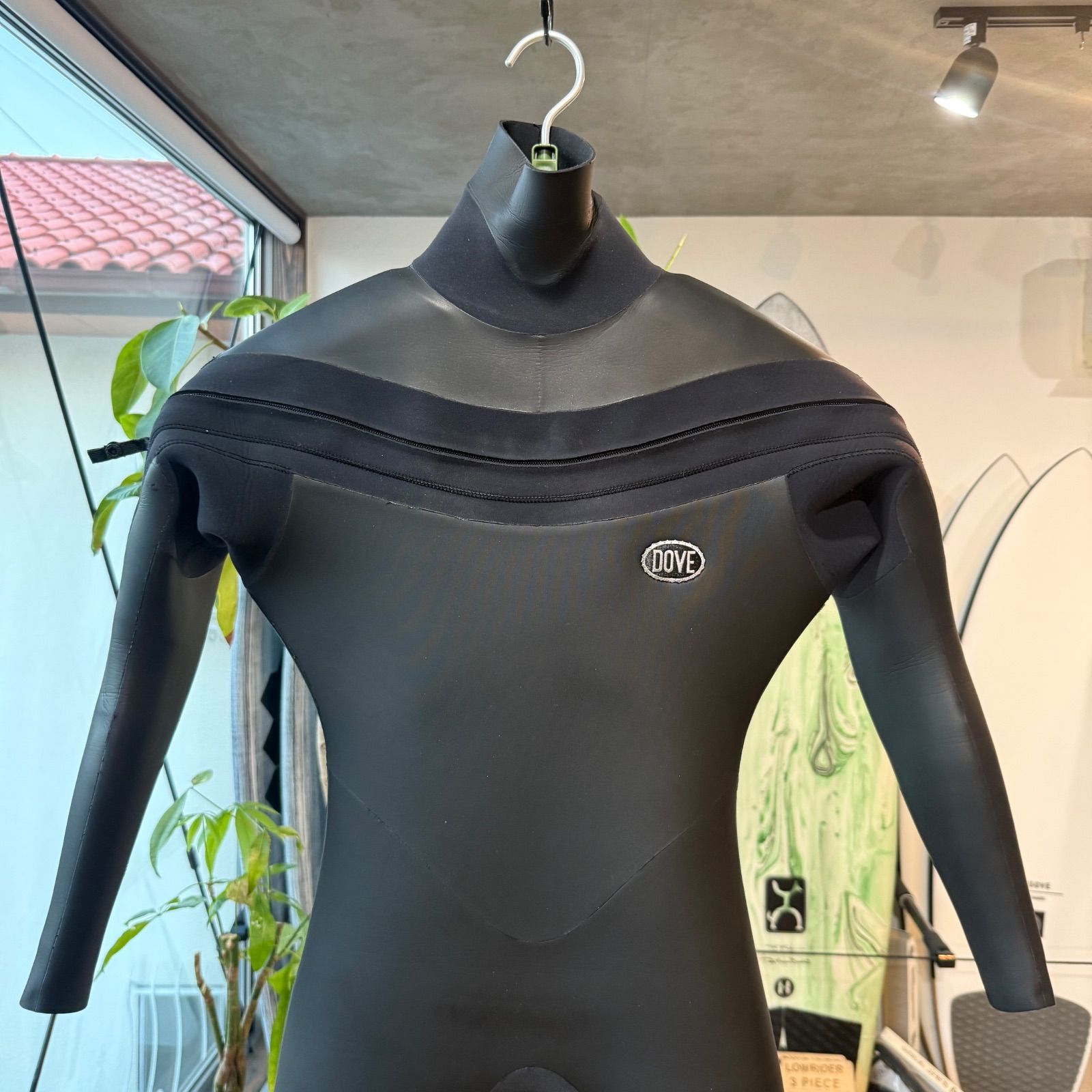 DOVE(ダブ) 5×3mm セミドライ メンズM相当(オーダー品) 中古 ウエットスーツ セミドライ 5×3mm DOVE Classic チェストジップ