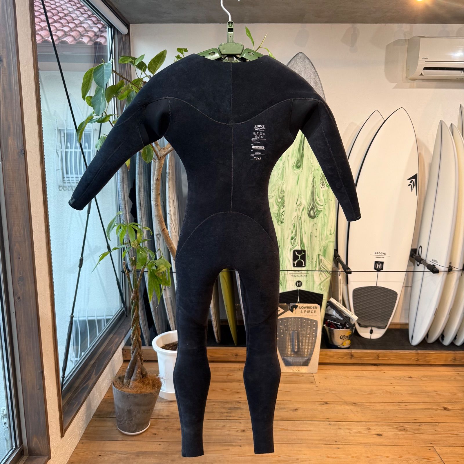 DOVE(ダブ) 5×3mm セミドライ メンズM相当(オーダー品) 中古 ウエットスーツ セミドライ 5×3mm DOVE Classic チェストジップ