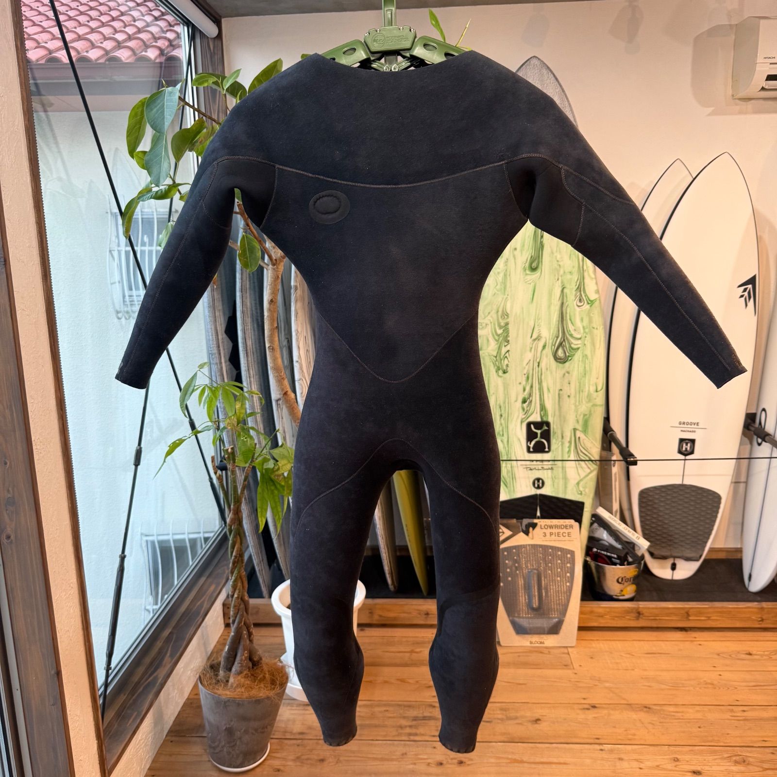中古 ウエットスーツ セミドライ 5×3mm DOVE Classic チェストジップ