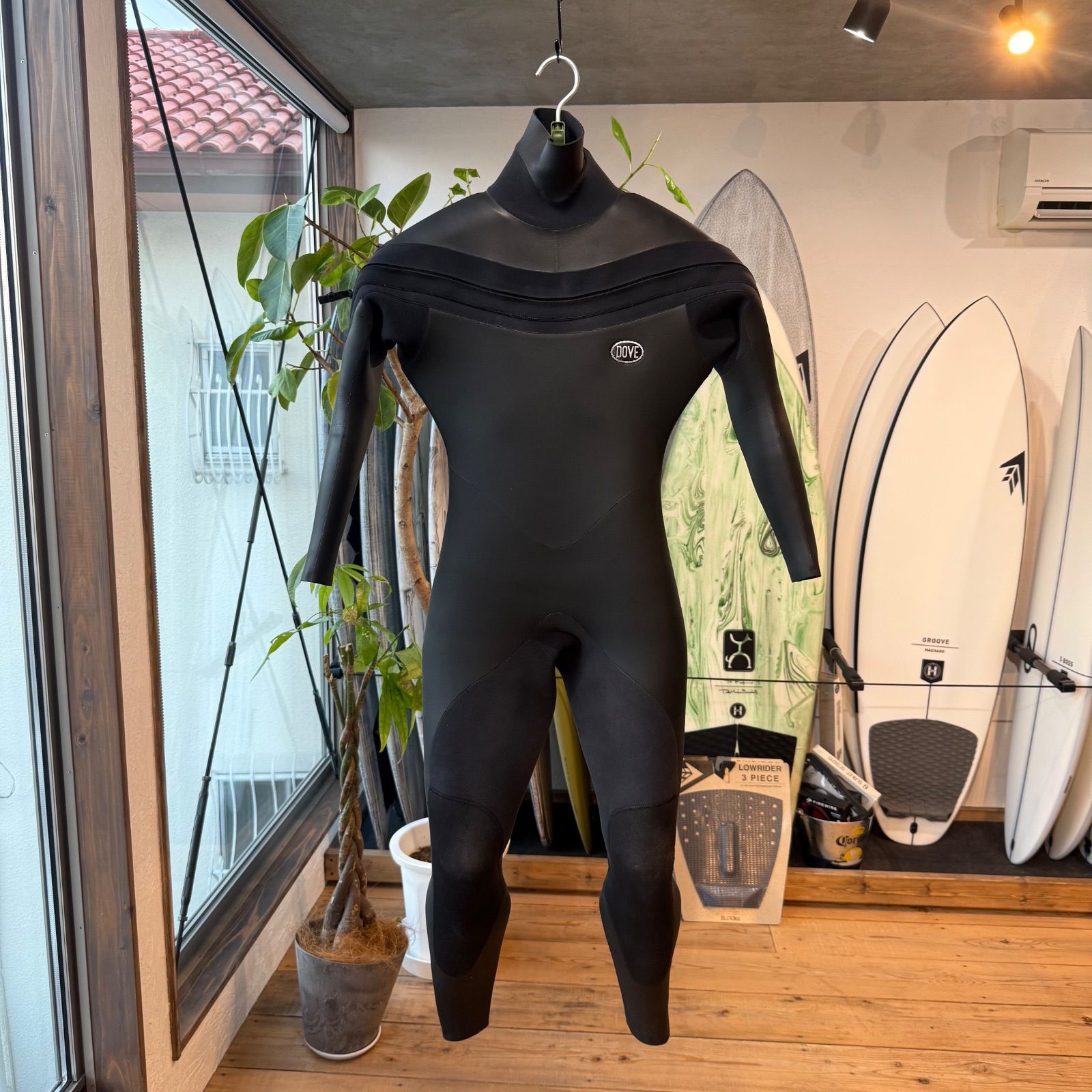 中古 ウエットスーツ セミドライ 5×3mm DOVE Classic チェストジップ