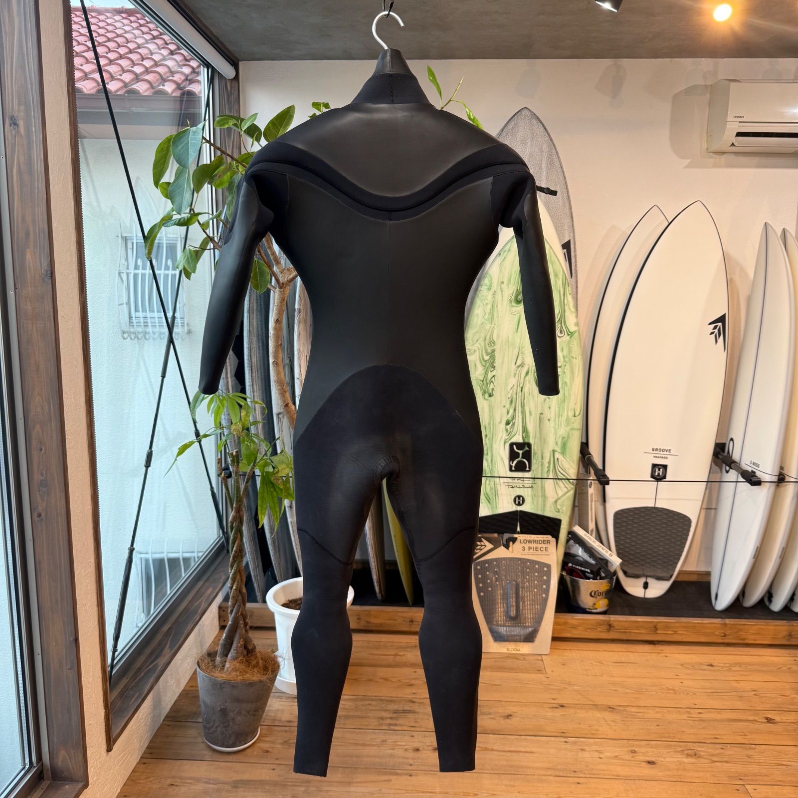 DOVE 5x3 セミドライウエットスーツ 168 60前後 M-ML 40th DOVE 5x3 セミドライウエットスーツ 168 60前後 M-ML 40th DOVE 5x3