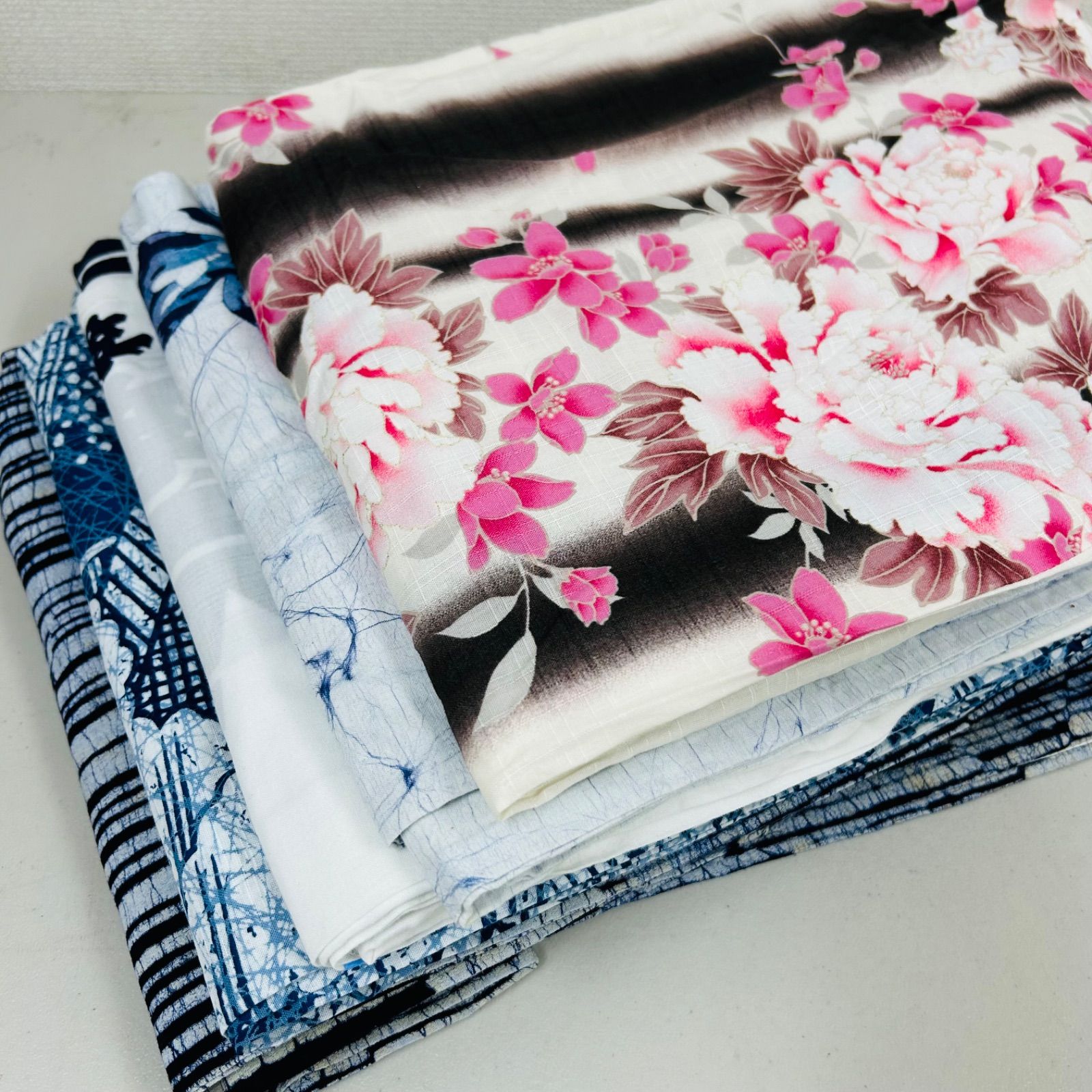 浴衣 大量 まとめ売り19枚 リメイク ハンドメイド 素材 浴衣 大量 まとめ売り19枚 リメイク ハンドメイド 素材 浴衣 大量