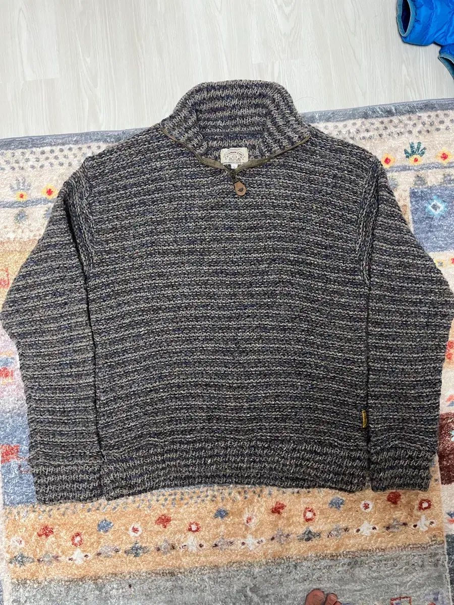 アルマーニ ジーンズ セーター made in Italy