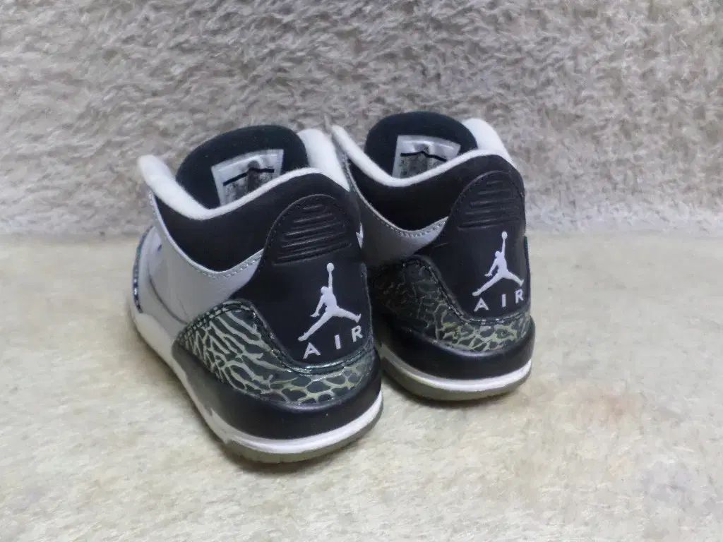 レトロ ウルフグレー