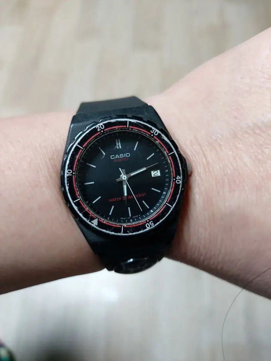 CASIO ブラック