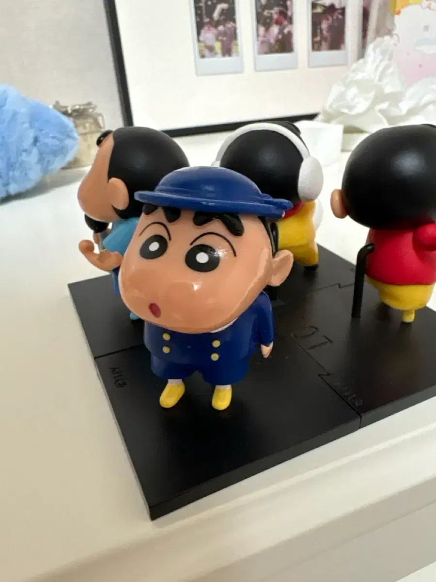 韓国　クレヨンしんちゃん　フィギュア　限定品　ロッテリア 韓国 クレヨンしんちゃん フィギュア 限定品 ロッテリア 韓国 クレヨン