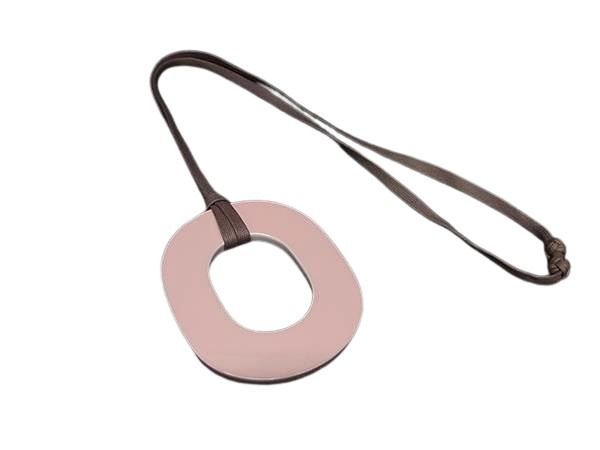 HERMES エルメス ネックレス イスム ピグマン ピンク系 ライトブルー ラッカー レディース