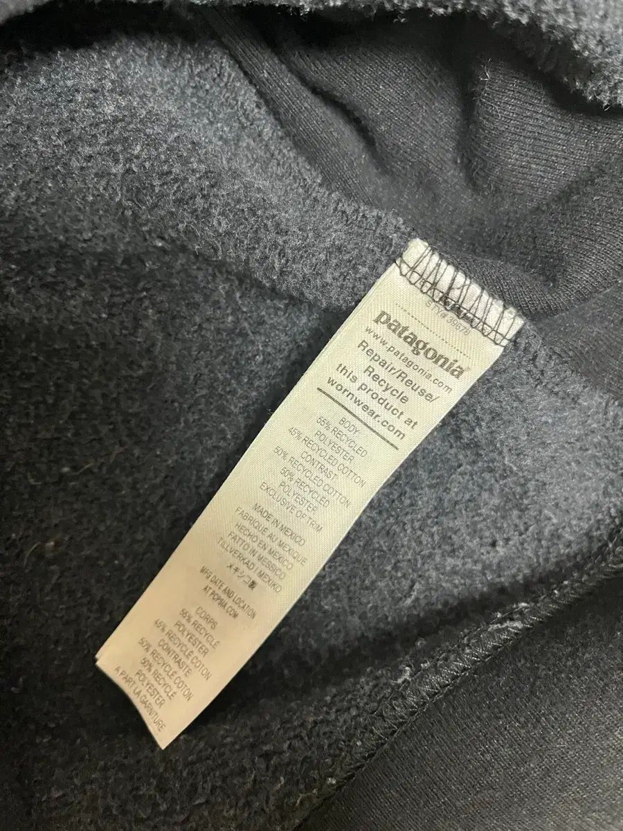 UPライズル フードT