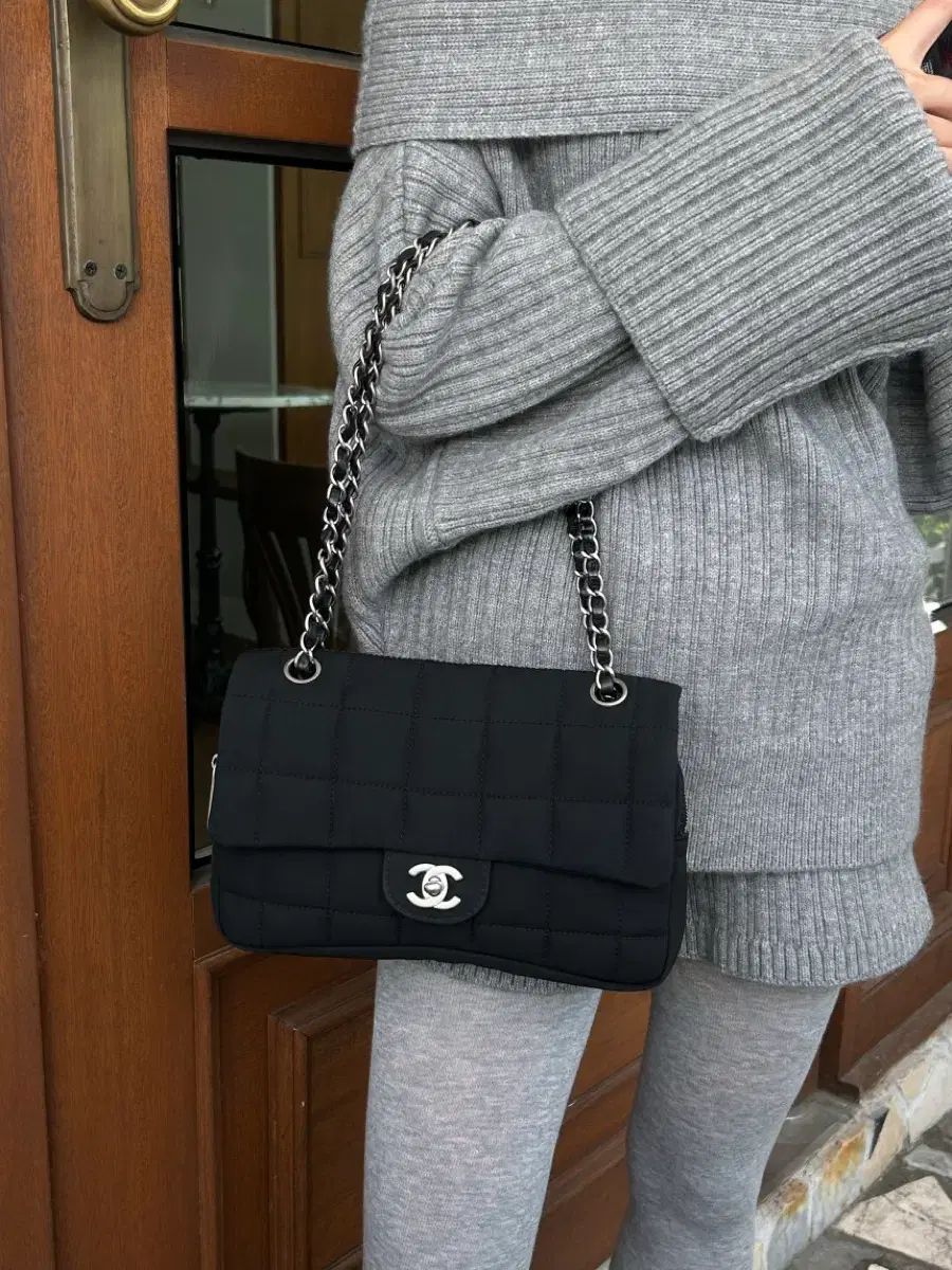 CHANEL シャネル クラシックフラップ ポコノ チョコバー ファブリック ショルダーバッグ