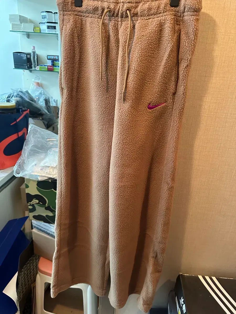 L NIKE ウィメンズ フリース パンツ