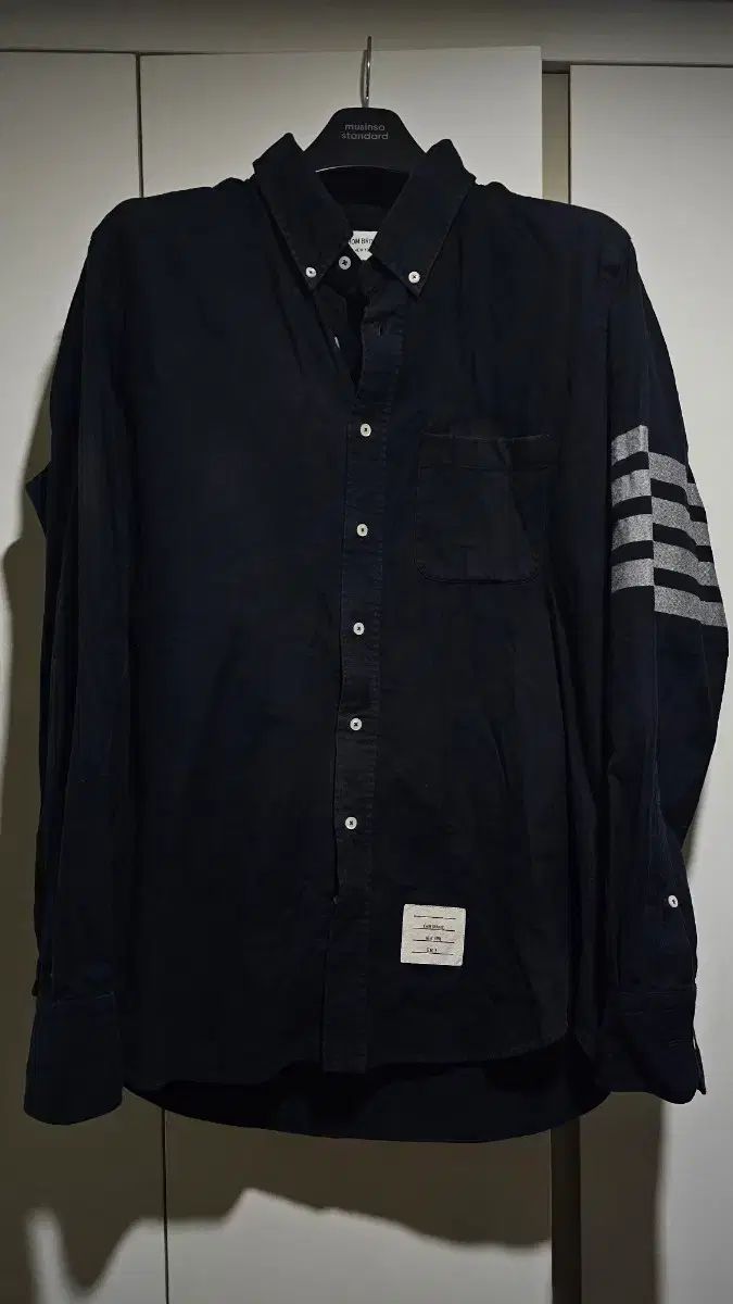 トム ブラウン 4 BAR ネイビー シャツ