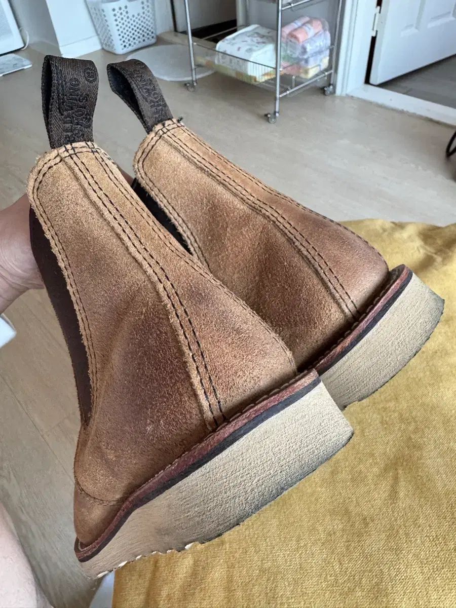 ミュールスキナー チェルシーブーツ