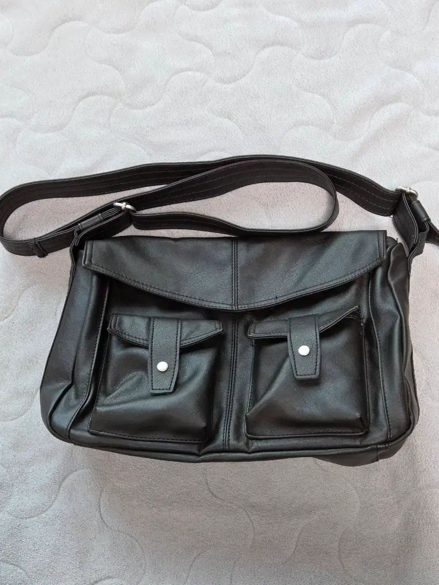 BESLOW ビースロー カメラバッグ ブラウン