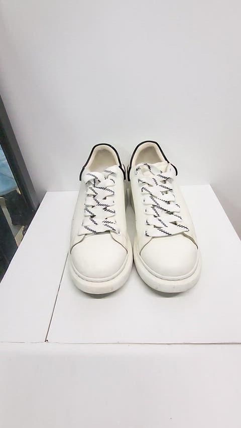 Alexander McQueen オーバーサイズロートップスニーカー shop取引では対象外