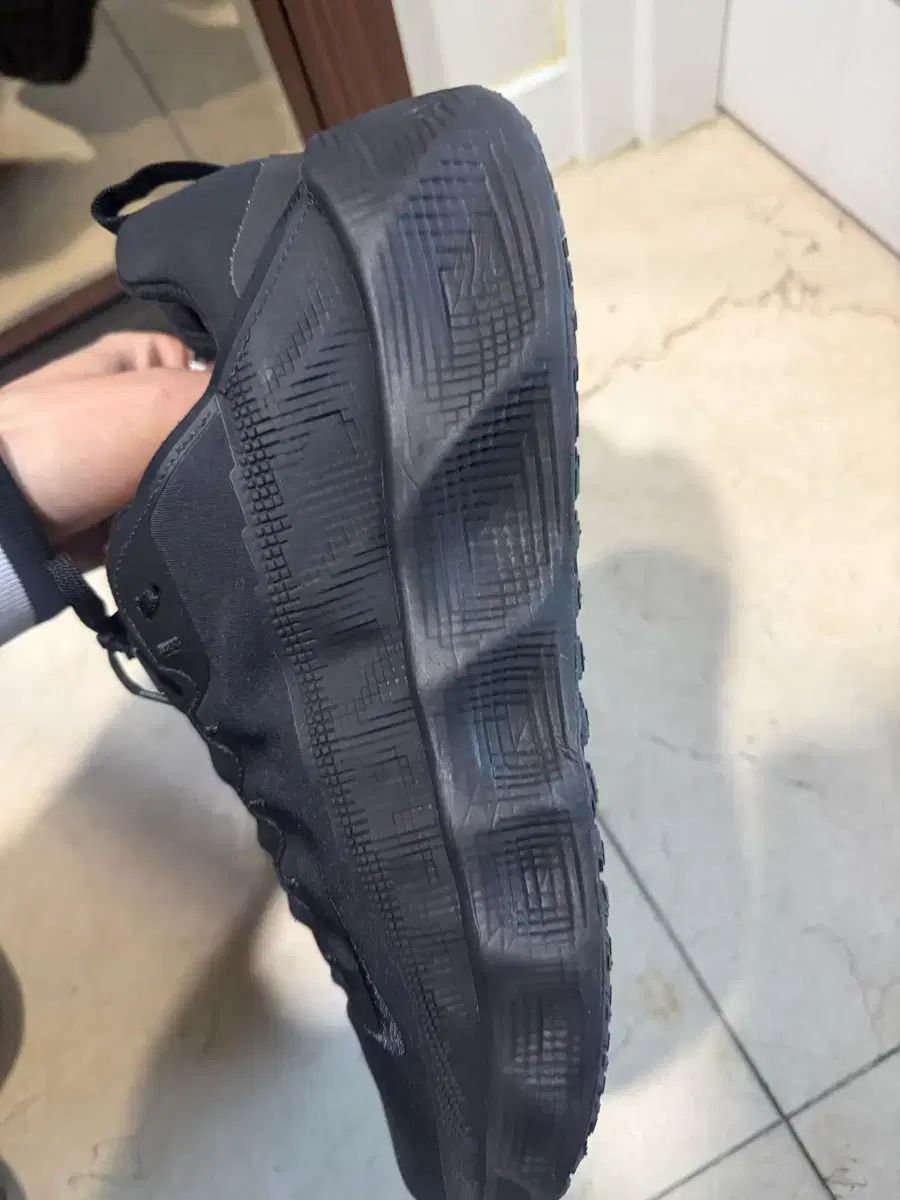 NIKE アヴァ アンド アバ ロバー ブラック アンスラサイト 30.5 サイズ