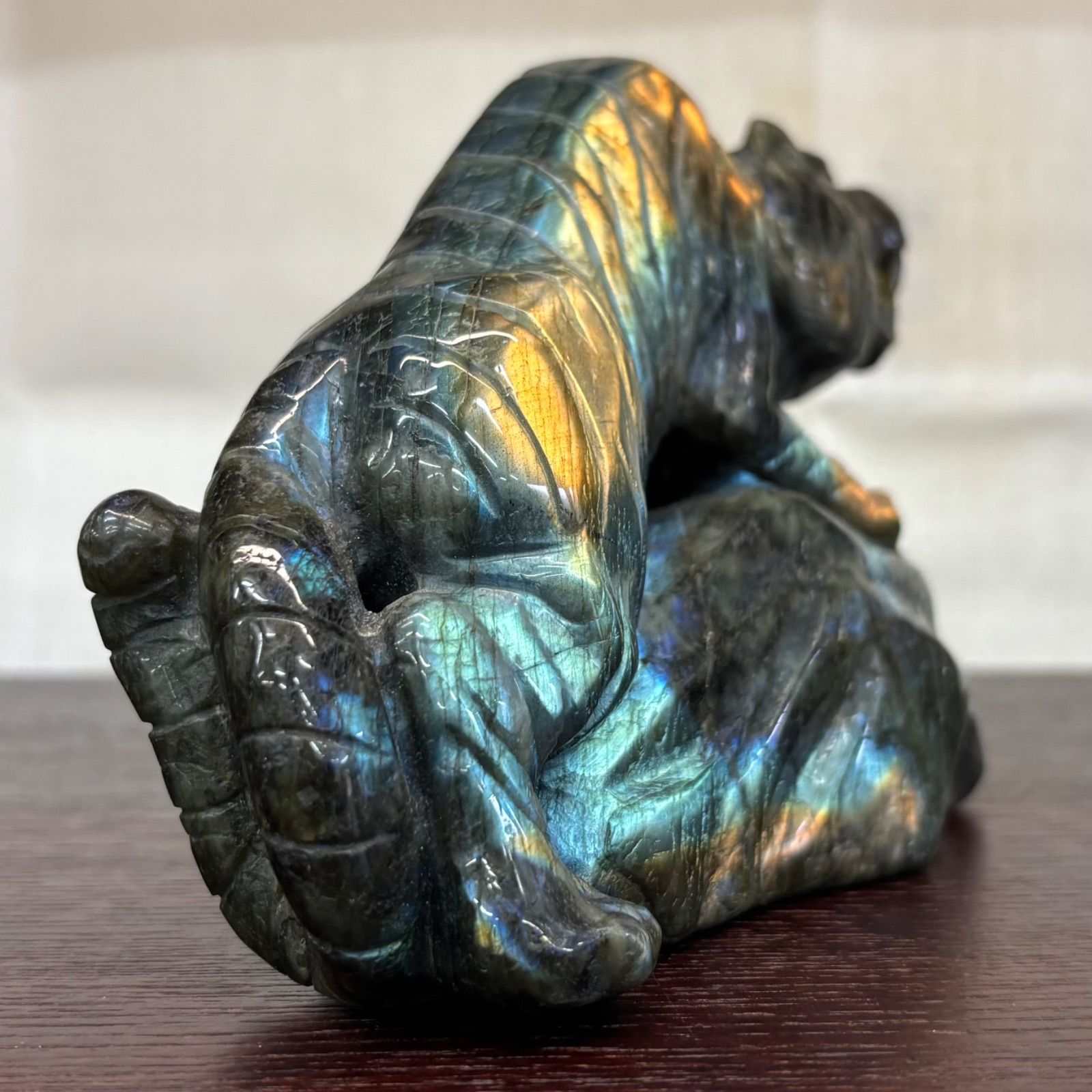 虎 ラブラドライト 置物 オブジェ 天然石 パワーストーン カービング