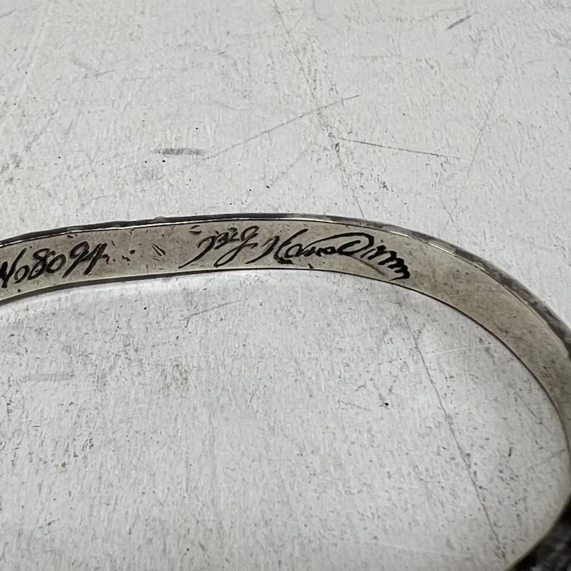  ビッグハンド ゴールドポイント 唐草 シルバー バングル メンズ - ISItems 古着 ブレスレット アクセサリー